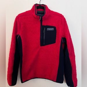 Pre-owned men’s vineyard vines Sherpa fleece.  Size XS